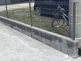 周囲の景観に馴染むおしゃれな境界塀フェンス[施工後]