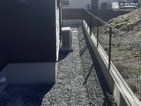 建物周りを守る境界フェンス