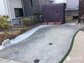 植栽を撤去しすっきりした駐車スペース[施工後]