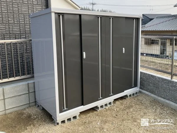 様々な荷物を保管できる便利な物置