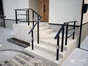 住まいと統一感を演出するブラック[施工後]