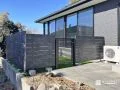 程よく存在感のあるおしゃれなドッグランフェンス