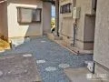 凸凹を平らに均し歩きやすくなった勝手口周り