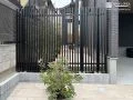 視線を遮りつつも風と光を通す心地よいスクリーンフェンス