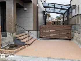 毎日の動線が心地よくなる駐車スペース[施工後]