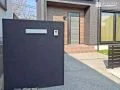 訪れる人を迎える上質な塗装門柱