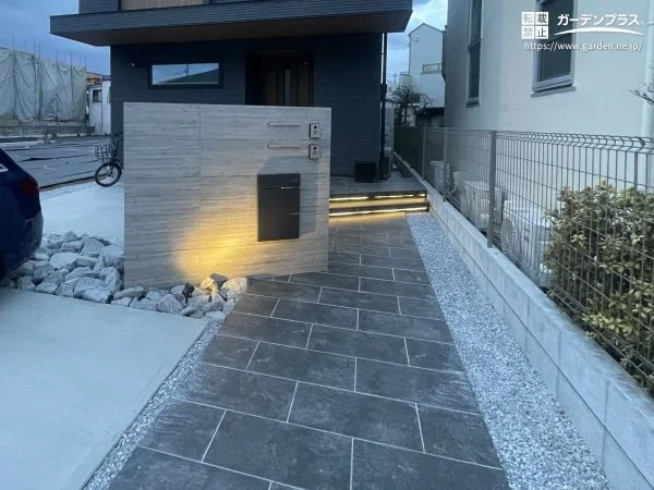 昼も夜も心地よい品のある門まわり