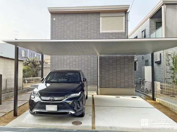 お車を守り日々のお出かけをスムーズにするカーポート設置工事