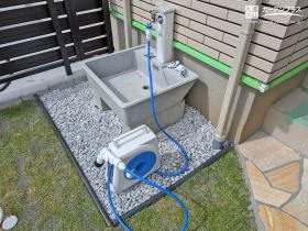 芝生を守る工夫を施した立水栓周り[施工後]