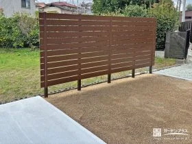 ほどよく光と風を通す心地よい目隠しフェンス[施工後]