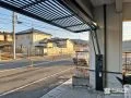 跳ね上げた状態のカーゲート