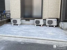 柔らかな風合いが特徴のレンガで平らに舗装した駐車スペース工事