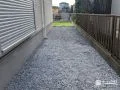雑草対策を施した建物周り