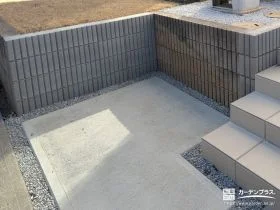 空いたスペースに土間コンクリートを打ちスペースを有効活用[施工後]