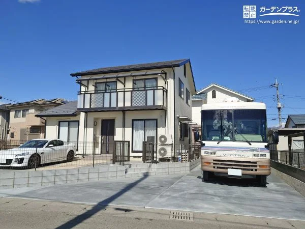 キャンピングカーもゆったり駐車できる収納も備えた外構リフォーム工事