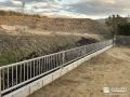 敷地境界に転落防止を兼ねた境界フェンスを施工