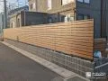 建物に溶け込む視線を遮るおしゃれな目隠しフェンス
