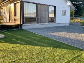 素材を使い分けることで、コスト面に配慮したお庭[施工後]