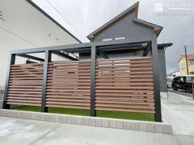 建物の外観に溶け込むモダンな「Gフレーム」[施工後]