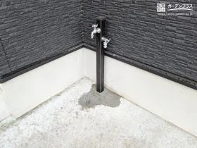 さりげないツートーンがスタイリッシュな立水栓[施工後]