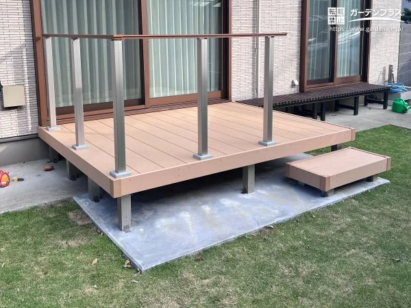 家族の時間が広がる、心地よい屋外リビング