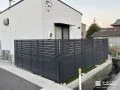 お庭を目隠しフェンスで囲いプライベート性を向上させた工事