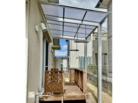 日々の洗濯やちょっとした作業にも便利なテラス屋根[施工後]