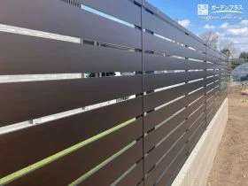 道路側からの視線をおしゃれにブロック[施工後]