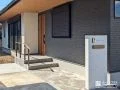 スタイリッシュな表札とポストが映える機能門柱の設置工事