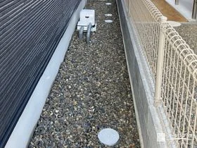 雑草防止をした犬走り[施工後]