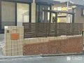 縦ラインが印象的な化粧ブロックを用いた玄関周り