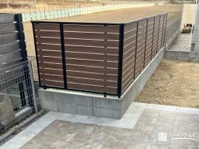 しっかりと視線を遮る目隠しフェンス[施工後]