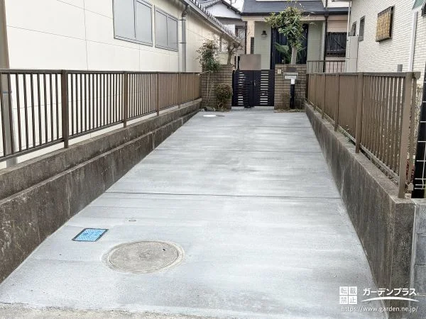 凹凸がなくどなたでも安心して通行できる玄関アプローチ工事