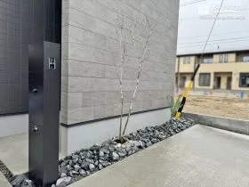 無駄を省いた、洗練された門まわり[施工後]