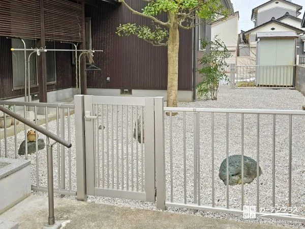雑草に悩まされていたお庭をすっきりさせたリフォーム工事
