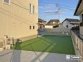 人工芝でつくる快適な家族の庭時間