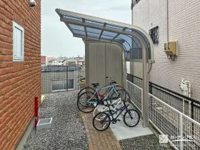 雨風から自転車を守る機能的なサイクルポート[施工後]