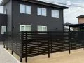 風や光を適度に取り込みながらも、おしゃれな目隠し