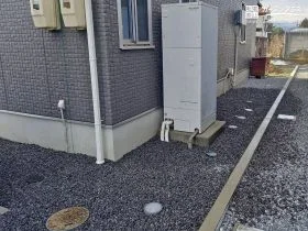 足元すっきりな犬走り[施工後]