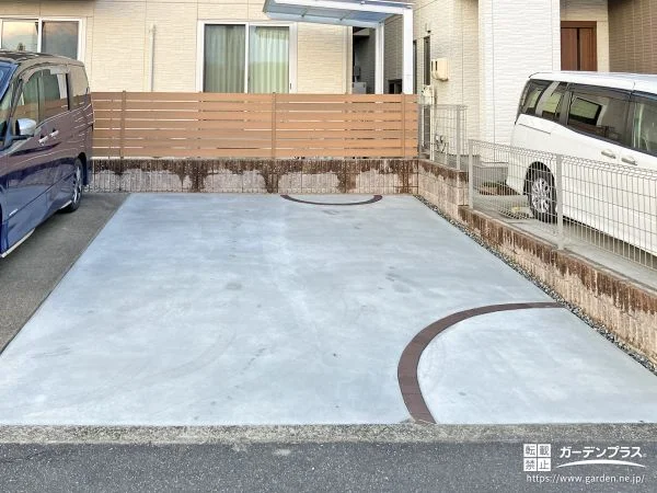 カーブを描くインターロッキング目地が美しい駐車スペース工事