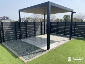 わんちゃんと過ごす、くつろぎテラスのあるドッグラン[施工後]
