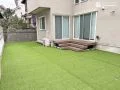 緑の映える人工芝ガーデン