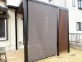 光と視線をコントロールするシェード