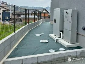 メッシュタイプで圧迫感を与えない境界フェンス[施工後]