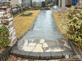 凸凹ができていた玄関アプローチを補修して歩きやすくした工事