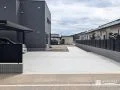 広がりのある開放的な駐車スペース