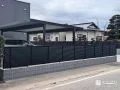 上質でスタイリッシュな印象の目隠しフェンス