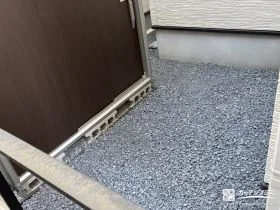 裏庭に雑草対策を施しお手入れを楽に[施工後]