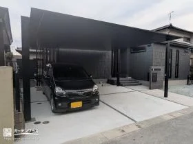 上質なアルミ屋根のカーポート[施工後]
