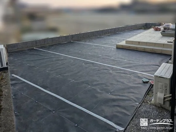 お庭に防草シートを敷設し雑草を防いで心地良い空間を作った工事